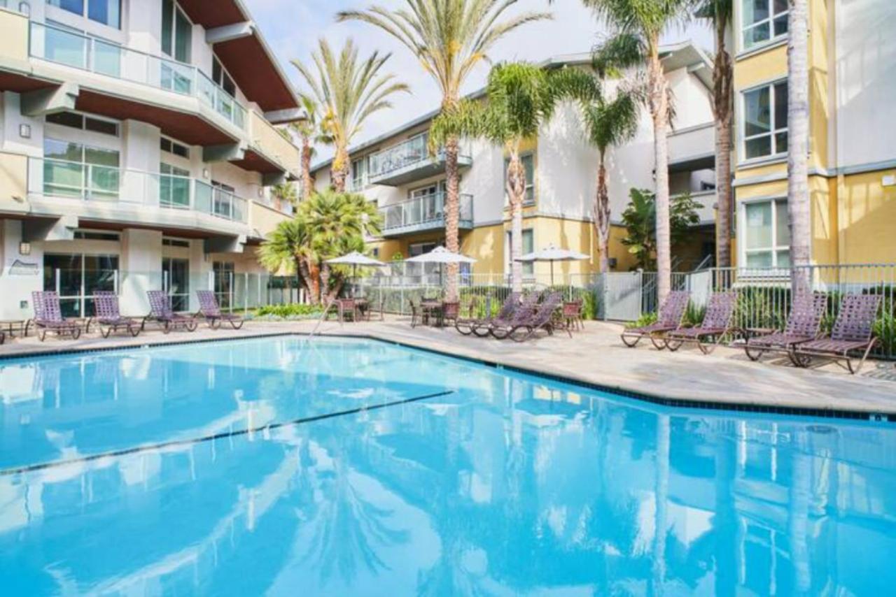 Apartment The Moonstone - Cozy Marina Side Garden View Pool And Gym